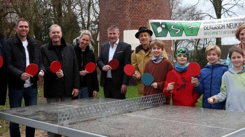 Odyssee in Leverkusen endet erfolgreich: Grundschüler sorgt für neue Tischtennisplatte