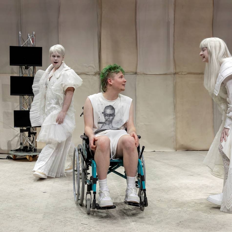 Junges Schauspiel Düsseldorf zeigt „The Drop“: Corona-Generation – zwischen Aufbruch und Zusammenbruch