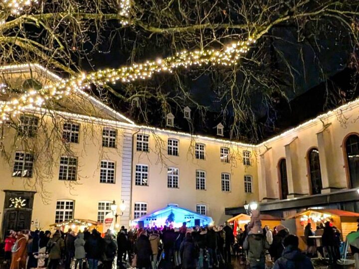 Lichterglanz in Brüggen: Festbeleuchtung eingeschaltet – Advent eingeleutet
