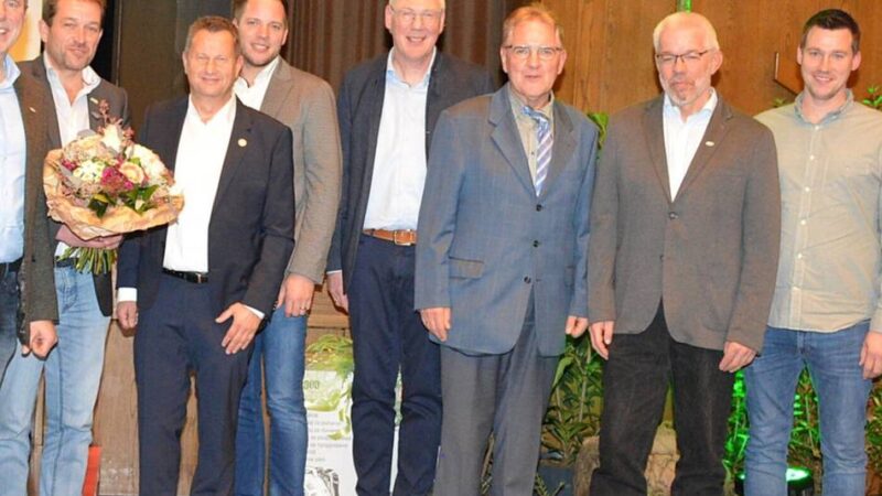 Bilanz der AgriV Raiffeisen : Verstärkung fürs Viehgeschäft