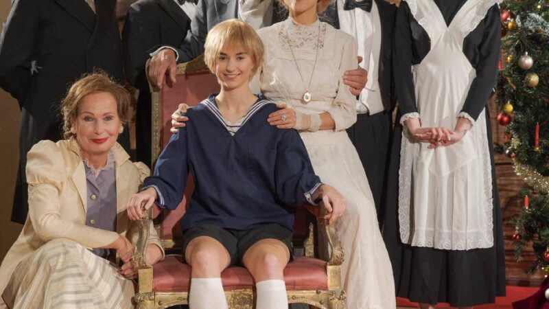 Vorweihnachtliches Familienprogramm: „Der kleine Lord“ kommt in die Stadthalle