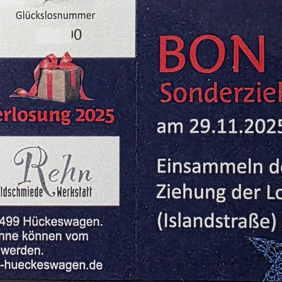 Weihnachtsverlosung in Hückeswagen: Die rechte Loshälfte gilt für die Zwischenziehung