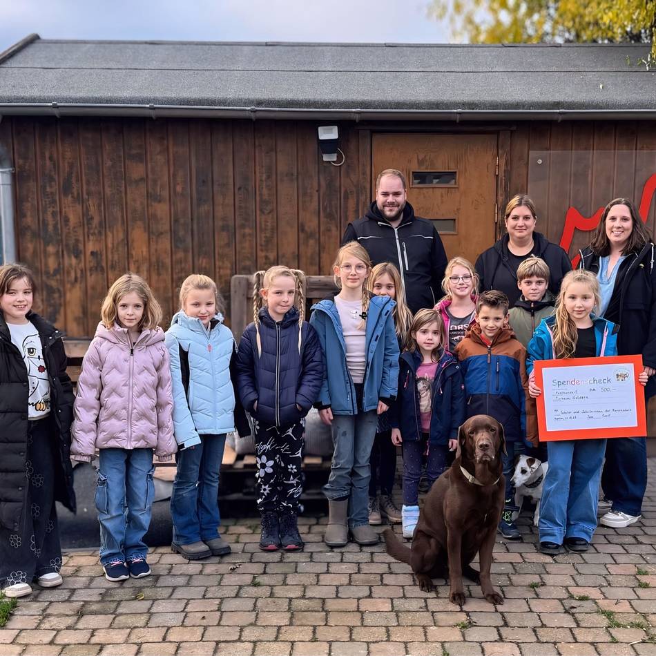 Soziales Engagement: Marienschule Kapellen spendet an das Tierheim Geldern