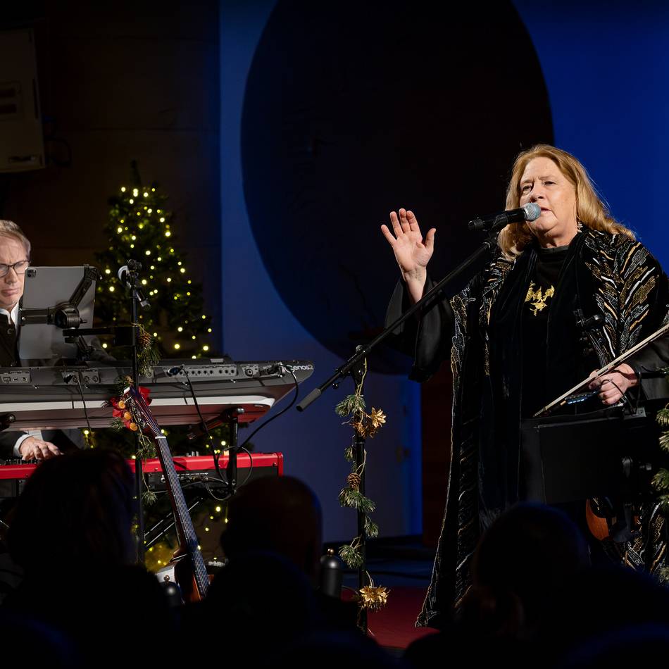 Nach tragischem Todesfall: Kathy Kelly kehrt in Krefelder Friedenskirche zurück