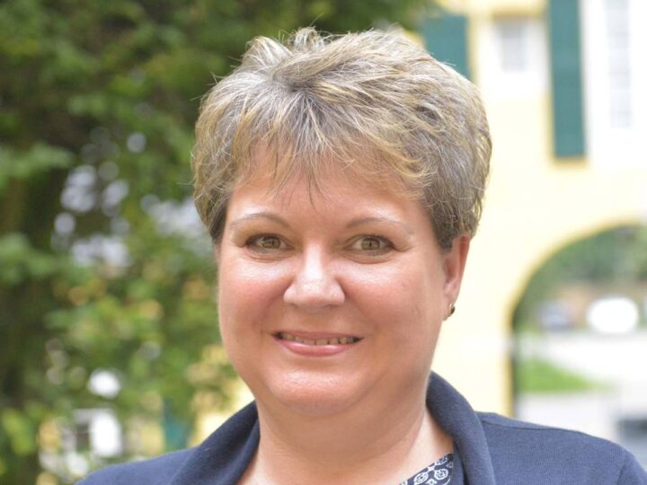 Erasmus-Gymnasium in Grevenbroich: Trotz Bedenken der Stadt – Monika Thouet ist neue Schulleiterin