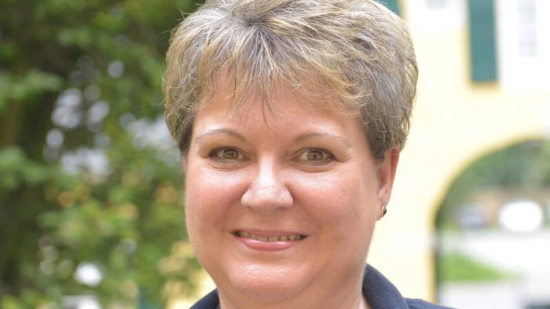 Erasmus-Gymnasium in Grevenbroich: Trotz Bedenken der Stadt – Monika Thouet ist neue Schulleiterin