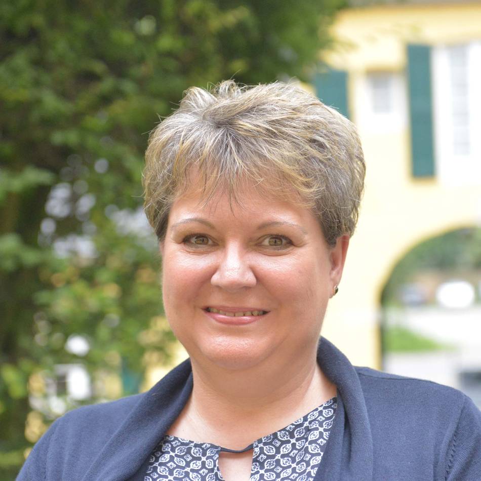 Erasmus-Gymnasium in Grevenbroich: Trotz Bedenken der Stadt – Monika Thouet ist neue Schulleiterin