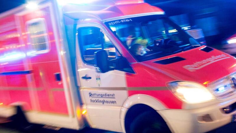 A3 stundenlang dicht: Zwölf Verletzte bei Unfall nahe Dinslaken
