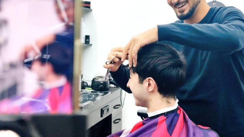 Haarschneide-Challenge in Nettetal: 44 Köpfe in 24 Stunden