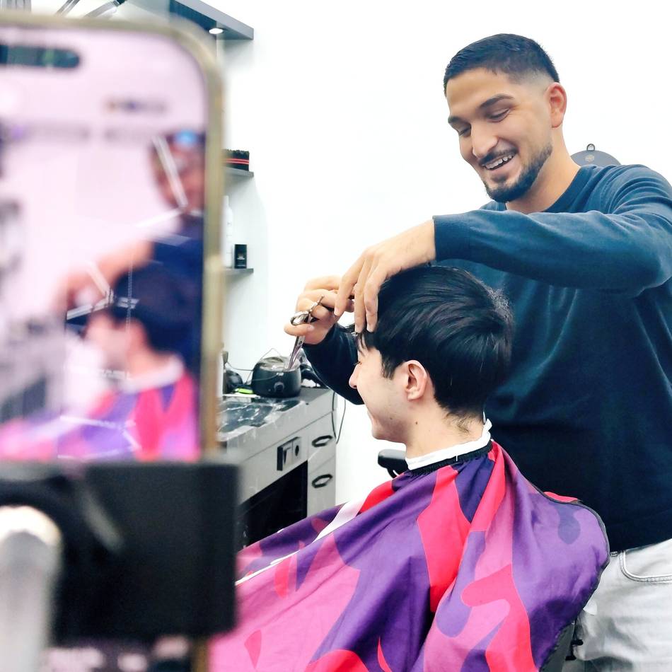 Haarschneide-Challenge in Nettetal: 44 Köpfe in 24 Stunden