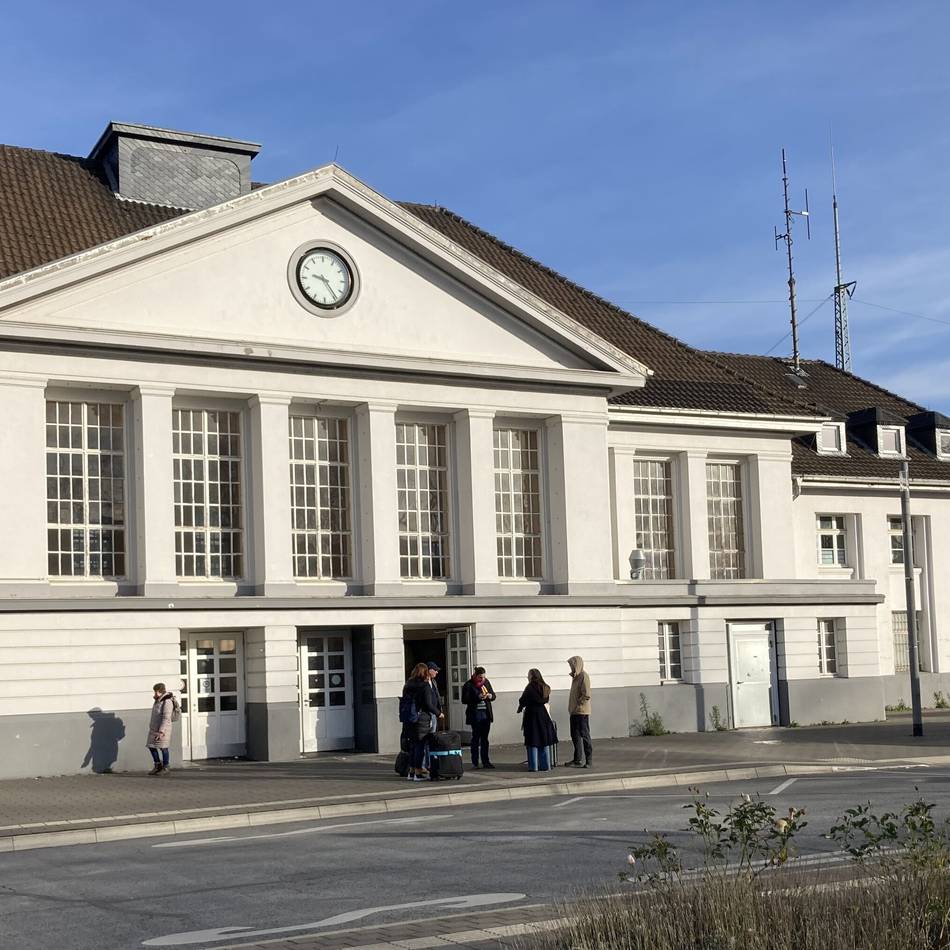 Reparaturarbeiten am Bahnhof beendet: Nach Vandalismus – Deutsche Bahn fährt wieder nach Viersen