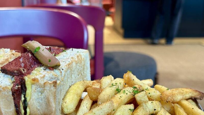 Neueröffnung in Düsseldorf: Dieses neue Restaurant im Medienhafen serviert Fusionküche ohne Chichi