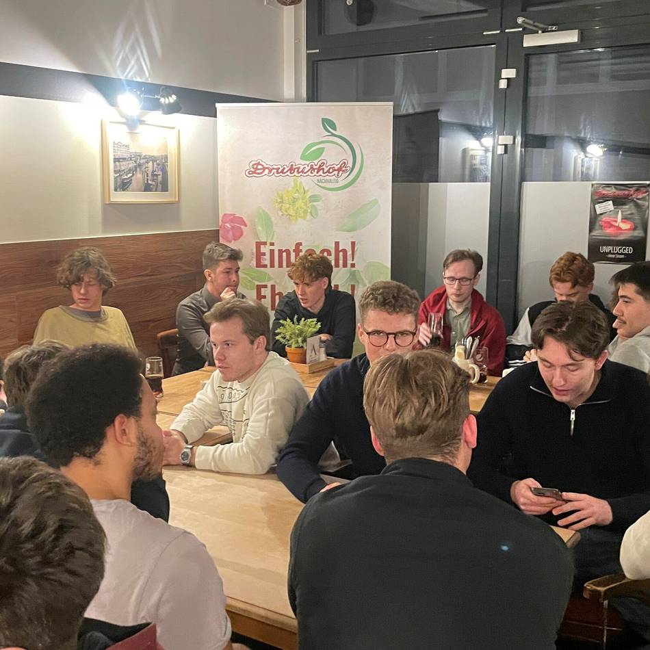 Parteiübergreifendes Anliegen: Jugendorganisationen fordern mehr Mitsprache in Neuss