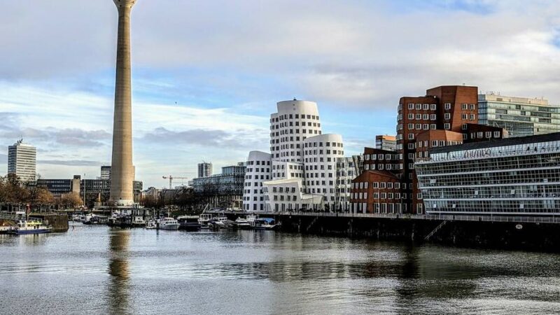 Auswertung der IHK: Düsseldorfer Unternehmen können langfristig Stellen nicht besetzen