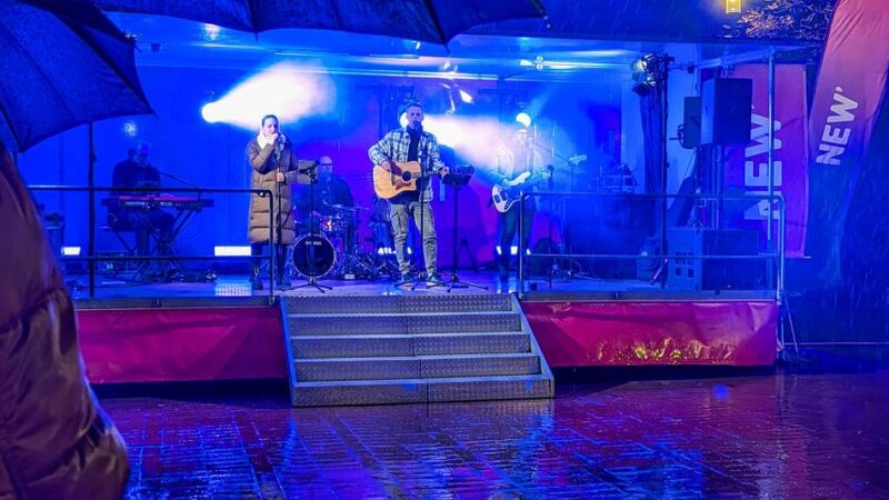 Weihnachtsmärkte in Schwalmtal und Brüggen: Besinnliche Stimmung, auch bei schlechtem Wetter