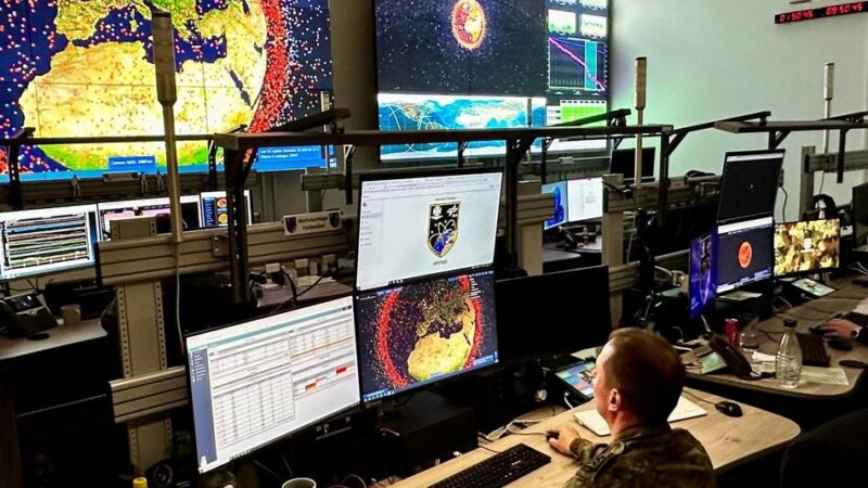 Weltraumkommando der Bundeswehr in Ueden: „Der Weltraum ist eine Mischung aus Wilder Westen und Goldgräberstimmung“