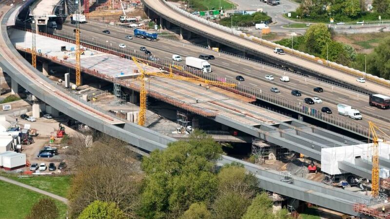 Autobahnausbau: Engpass im Kreuz Leverkusen-West