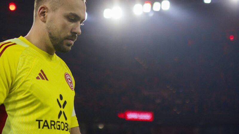 „Erzähle jede Woche denselben Scheißdreck“ : Ratloser Fortuna-Keeper Kastenmeier läutet Endspurt ein