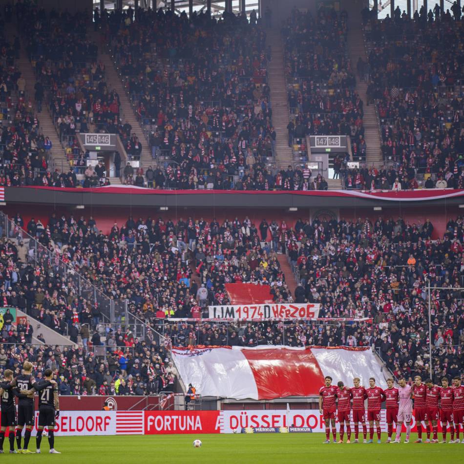 Die meistgelesenen Fortuna-Artikel, Platz vier: Als es vor dem Sieg gegen Magdeburg einen medizinischen Notfall gab