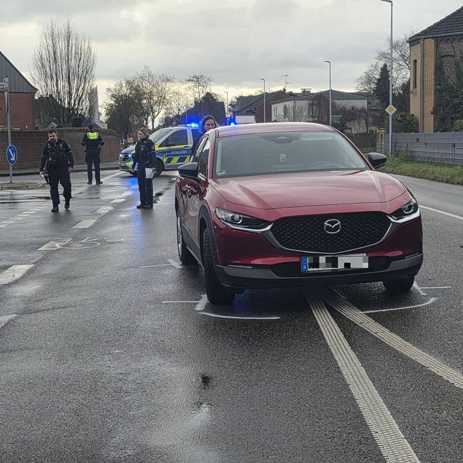 Fußgängerin schwer verletzt: 91-Jährige verursacht Unfall in Gerderath
