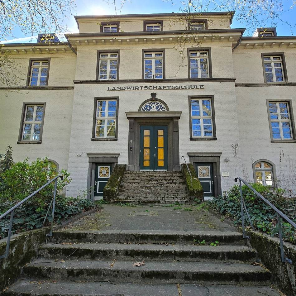 Klimawende in Leverkusen: Grüne – Stadt soll Gebäude energetisch überprüfen