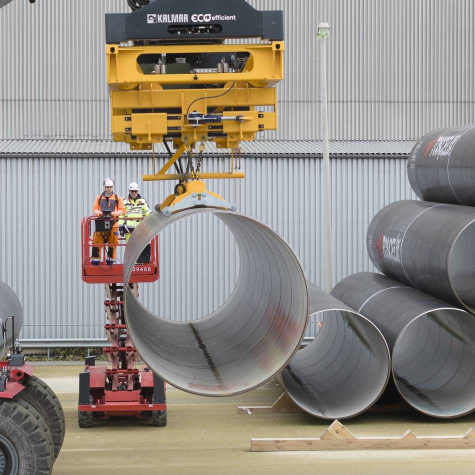 Rheinwasser-Transportleitung zum Tagebau: Tausende Röhren für Mega-Projekt stapeln sich in Grevenbroich