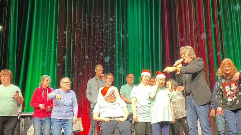 Im Konzert- und Bühnenhaus in Kevelaer: Stimmungsvolle Weihnachtsfeier der Lebenshilfe im Kreis Kleve