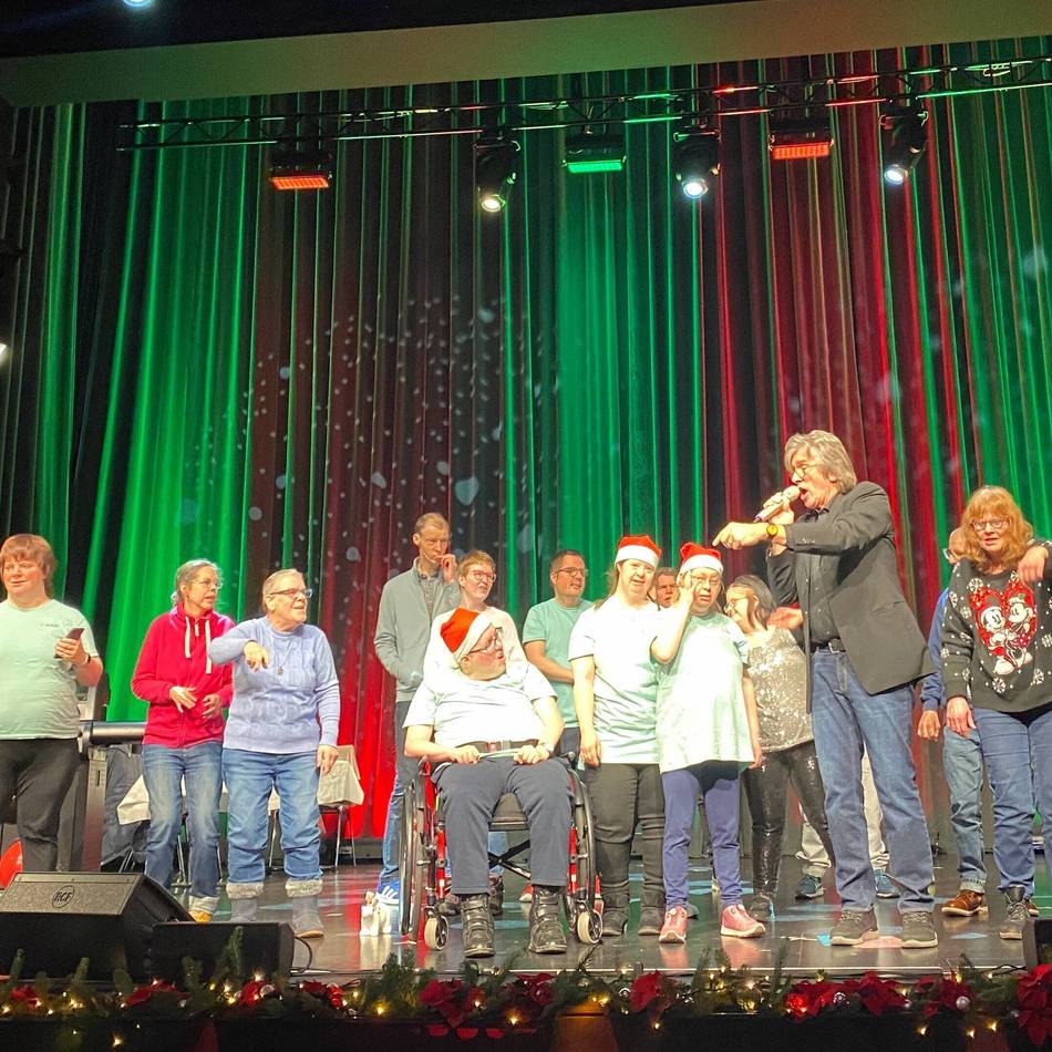 Im Konzert- und Bühnenhaus in Kevelaer: Stimmungsvolle Weihnachtsfeier der Lebenshilfe im Kreis Kleve