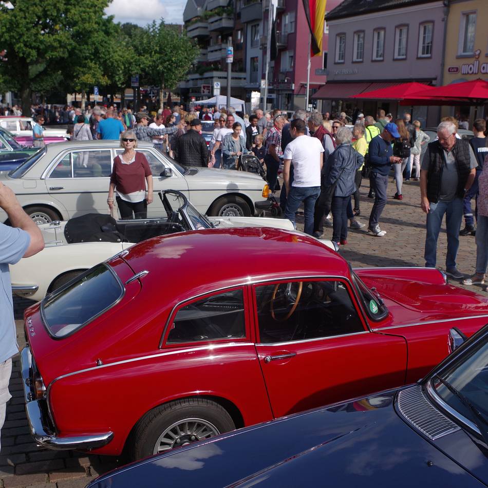 Entscheidung liegt beim Stadtrat: Xantens Händler beantragen acht verkaufsoffene Sonntage im Jahr 2026