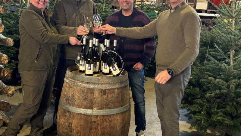 Obsthof Mertens: Erster Wein aus Willich abgefüllt