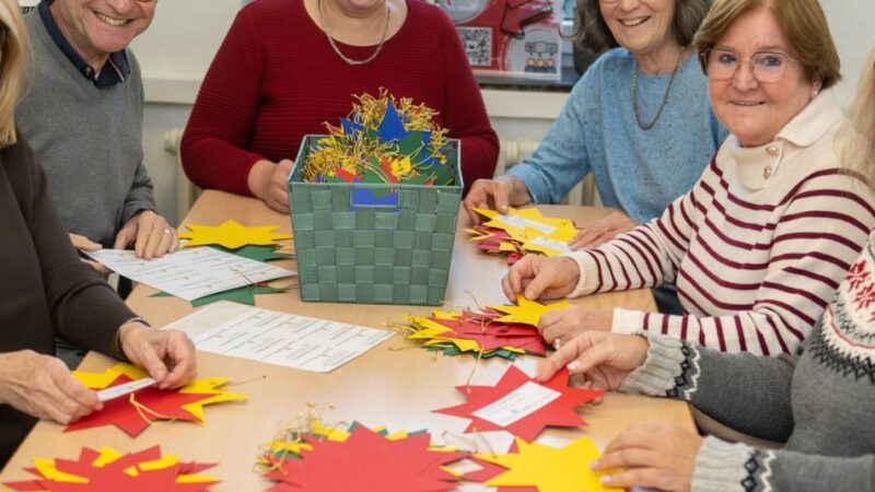 Aktion Willicher Weihnachtswunschbaum: Wunschpaten erfüllen 464 Weihnachtswünsche