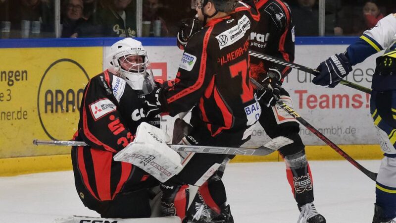 5:1 gegen Dortmund: Ice Aliens siegen, die Fans arbeiten sich an Oster ab