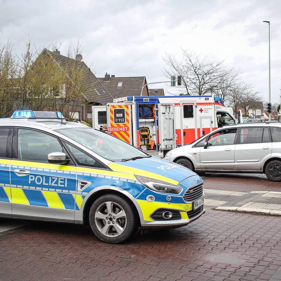 Unfall in der Grevenbroicher Südstadt: Kind auf E-Scooter angefahren – „Eine der gefährlichsten Stellen der Stadt“
