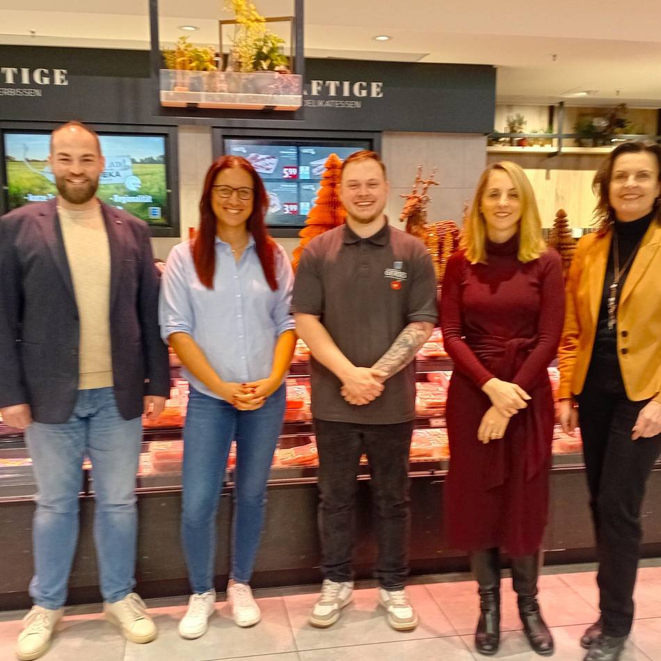 Gehörloser Mitarbeiter bei Edeka in Moers: Wie ein Azubi seinem Arbeitgeber Mut macht