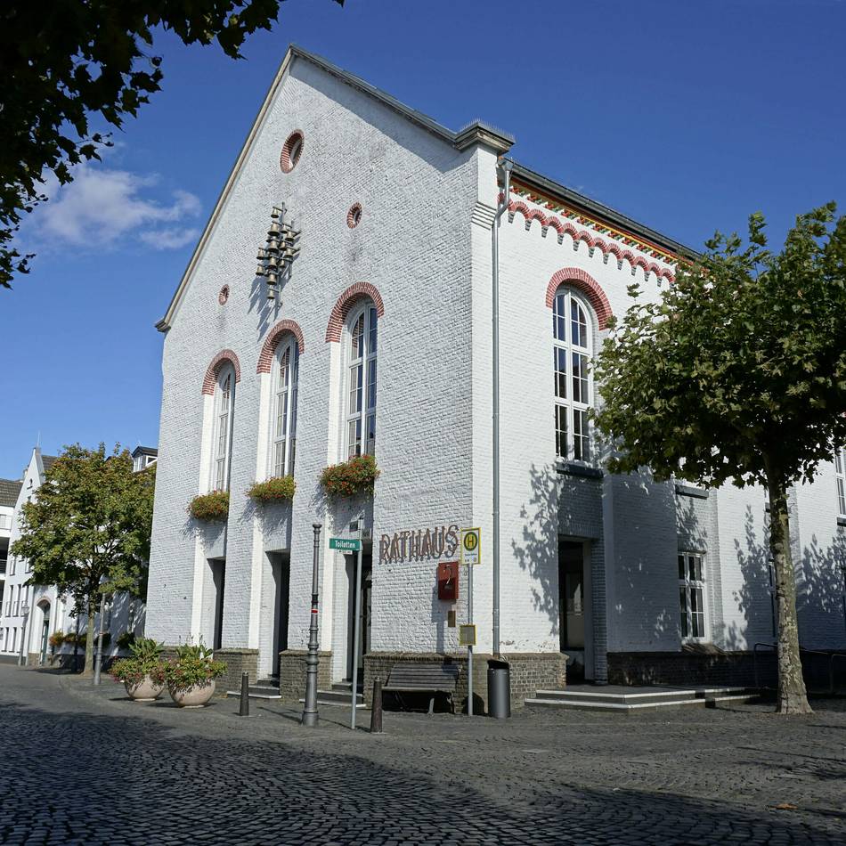 Reaktion auf Gerichtsurteile: Xanten stellt Widersprüche gegen Grundsteuer B „ruhend“