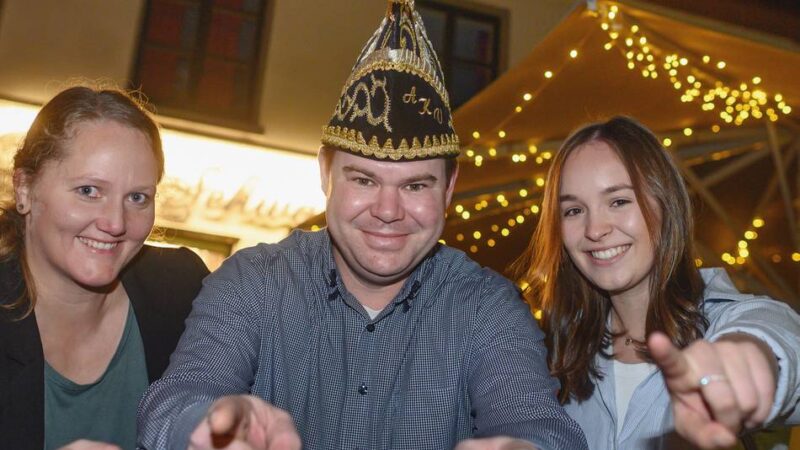 Karneval in Goch: Prinzenpaar sammelt für verwaiste Eltern