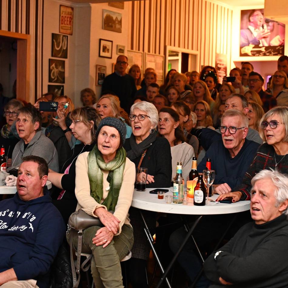 Gesang und Trubel in Wermelskirchen: Gemütliche Weihnachtssause im Eifgen-Garten