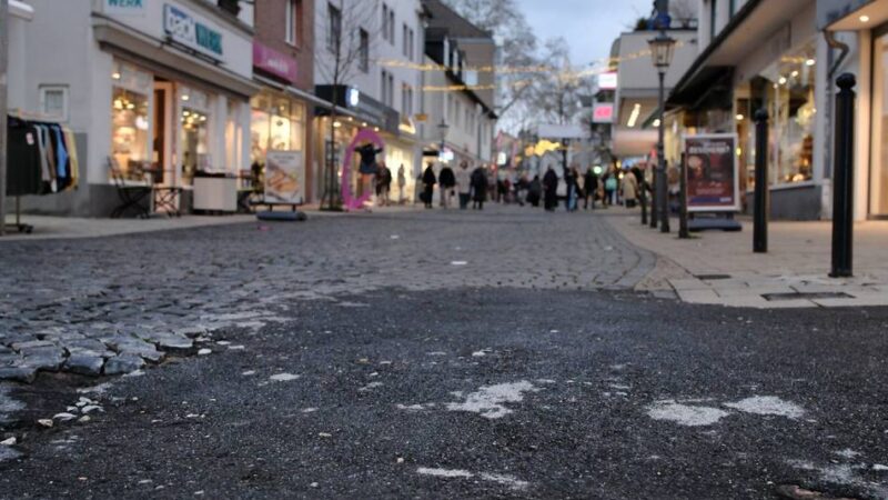 In Ratinger Innenstadt: Oberstraße: Pflasterarbeiten ab 5. Januar