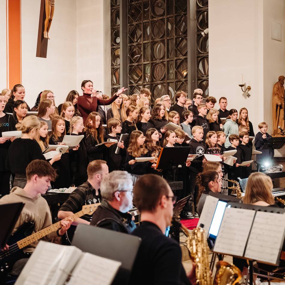 Adventsveranstaltung in Kapellen: Adventskonzert des Friedrich-Spee-Gymnasiums in Kapellen