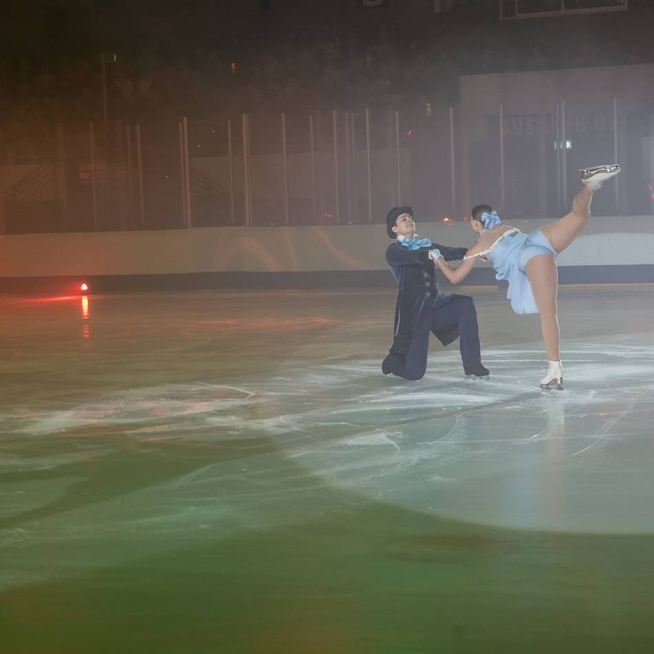 Zu Gast bei „Alice im Wunderland“ in der Eissporthalle: Das coolste Märchen der Welt