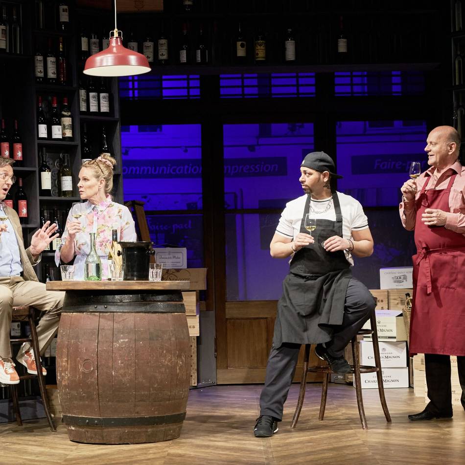 Kultur in Leverkusen: Feinsinniger Wortwitz trifft Weinprobe