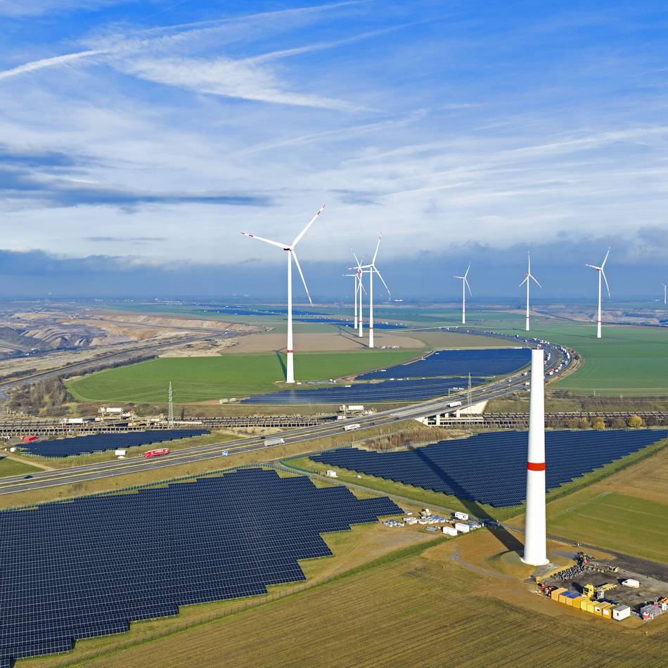 Strom für 27.700 Haushalte: RWE nimmt neue PV-Anlagen am Tagebau Garzweiler in Betrieb