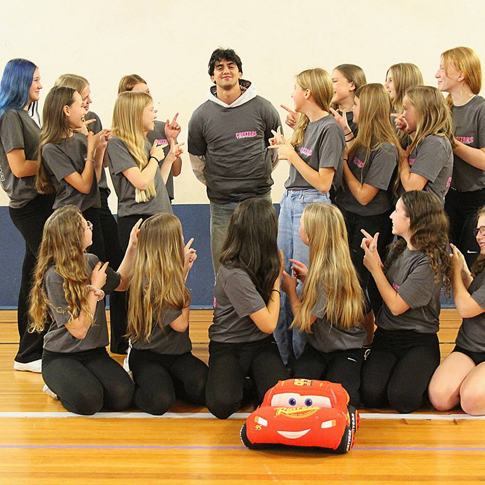 Prominenter Gast beim VfL Merkur: So hat Mido Kotaini alias „Aladin“ den Weg nach Kleve gefunden