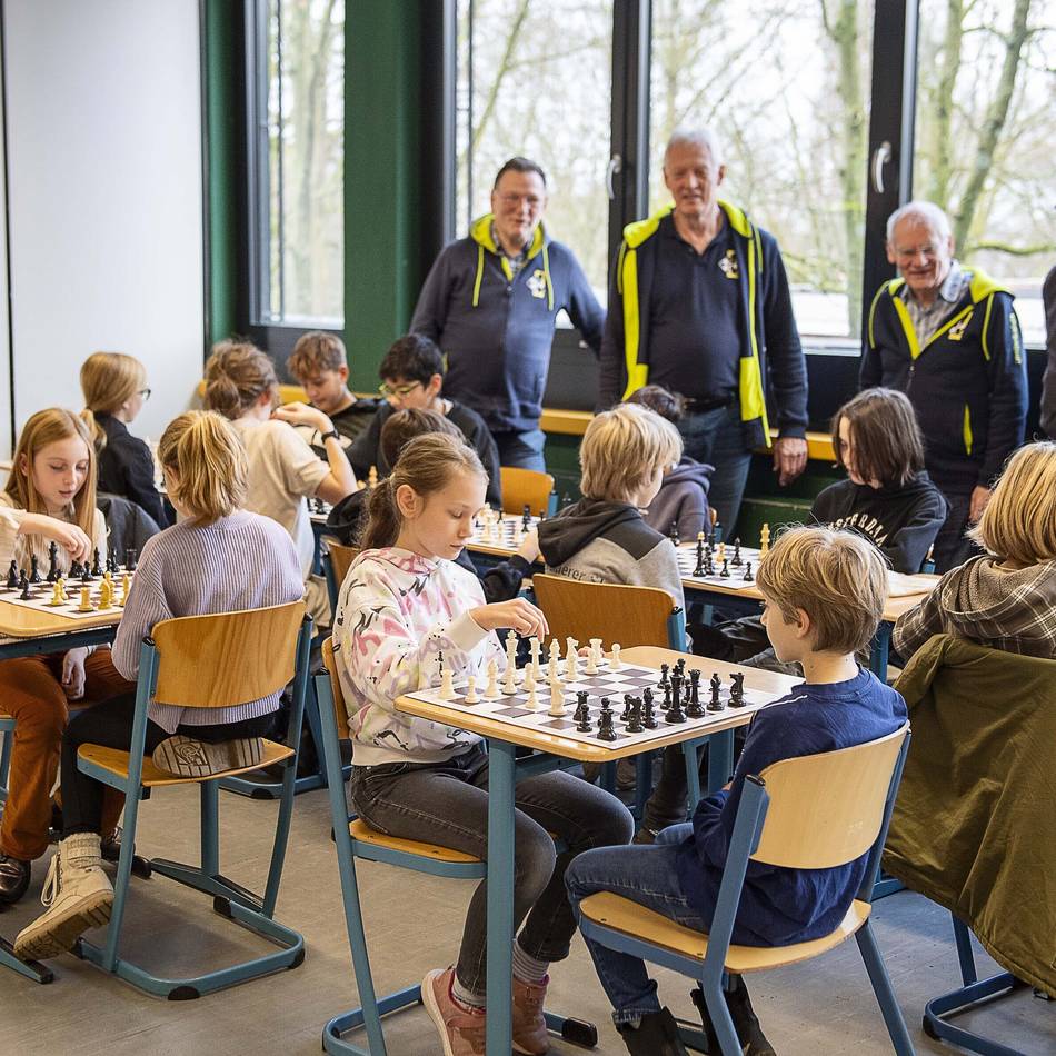 Qualitätssiegel „Schachschule“: Königliches Spiel am Kardinal-von-Galen-Gymnasium