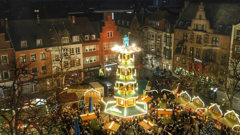 Auch Besucher aus Düsseldorf in Neuss: Weihnachtsmarkt geht mit positiver Bilanz zu Ende