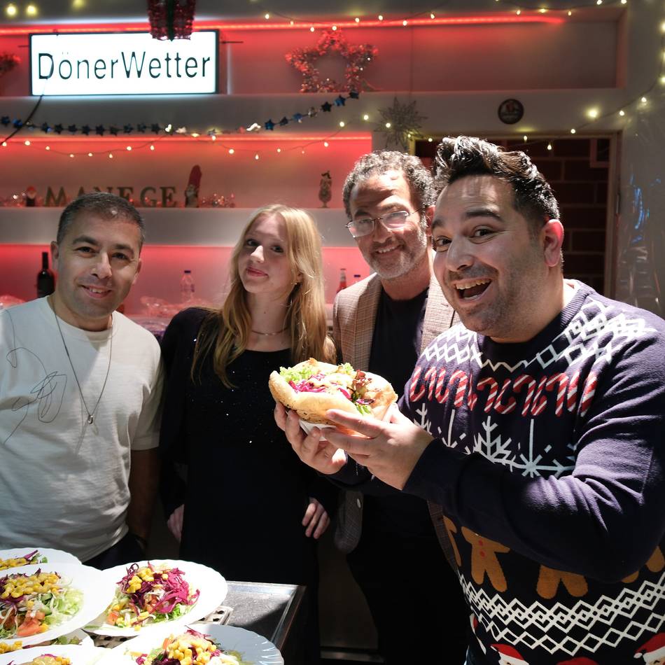 Kultur in Lintorf: Weihnachtliches Dönerwetter in der Manege