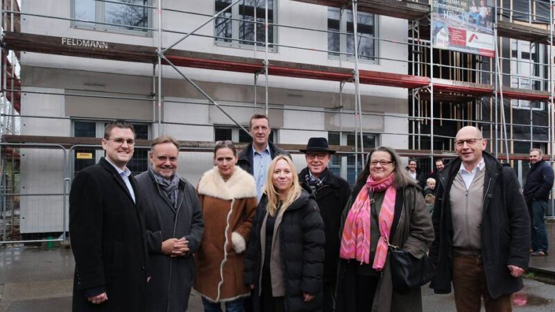 Richtfest in Hösel: Schulbau: Stadt schlägt neues Tempo an