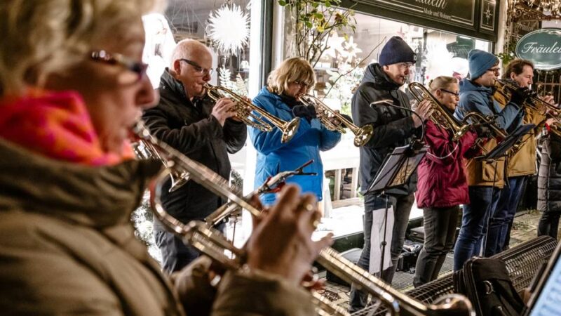 Adventssingen in Meerbusch: Posaunen stimmen auf Weihnachten ein