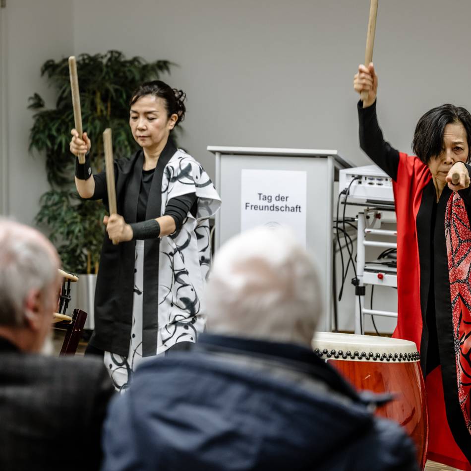 15-jährige Städtepartnerschaft: Ein Hauch von Japan in der Stadtbibliothek