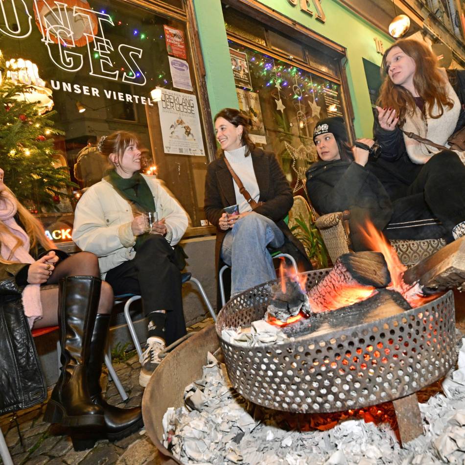 „Alle Lampen an“ in Gladbach: „Es ist fast wie eine Nachbarschaftsfeier“